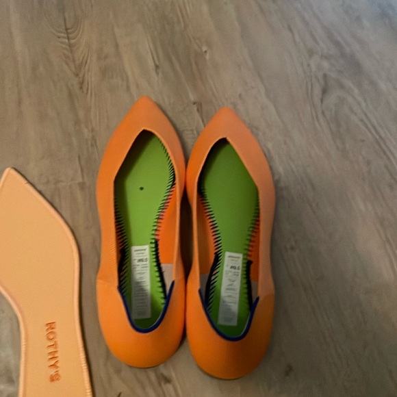 🤩Rothy’s The Point🤩 - Picture 7 of 10